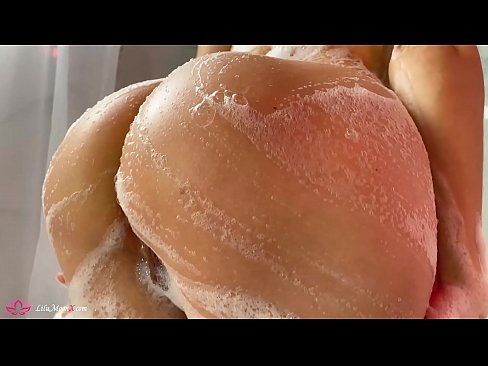 ❤️ Brunette Masturbates Pussy with Vibrator to Intense Orgasm in Shower ️❌ អាសអាភាស នៅពួកយើង ❌